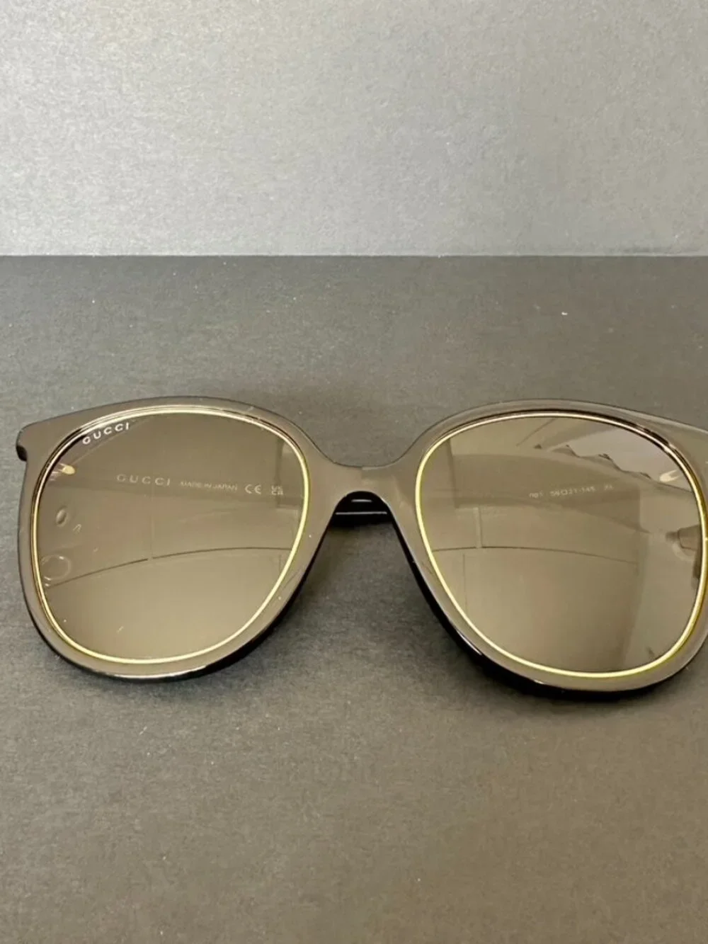 Gucci Women Black Sunglasses with Chains NEW - Picture 2 of 12